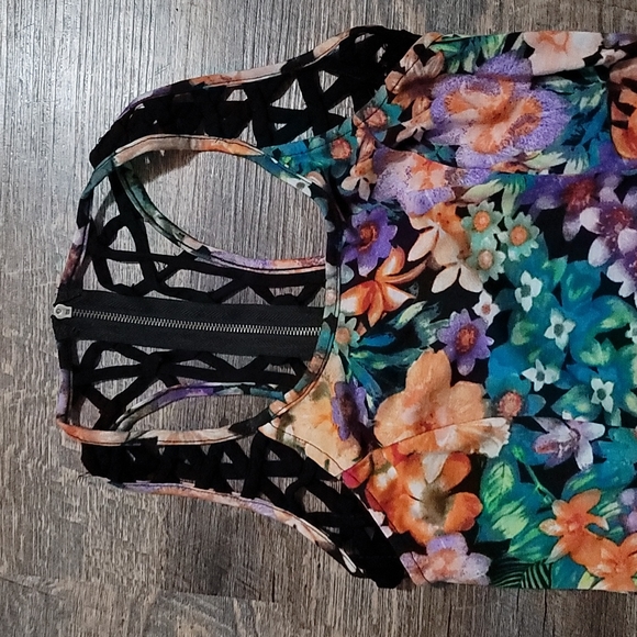 Gently Loved Floral dress by Material Girl size small mesh back and straps cute - Picture 2 of 10